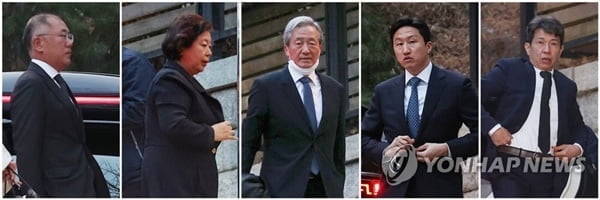 쪽진 머리·한복차림 노현정…故정주영 제사에 모인 '범현대家'