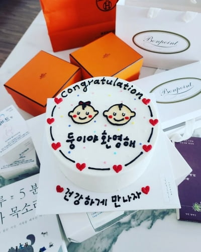 '쌍둥이 임신' 공현주, D라인 자랑…♥금융맨 남편에게 받은 명품 H사 선물