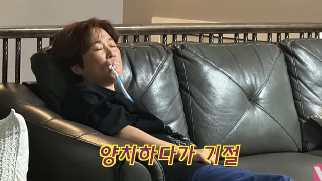 '비보 CEO' 송은이, 밥 먹다 기절? 건강 염려되는 기절의 역사