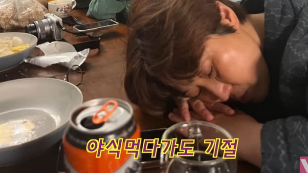 '비보 CEO' 송은이, 밥 먹다 기절? 건강 염려되는 기절의 역사