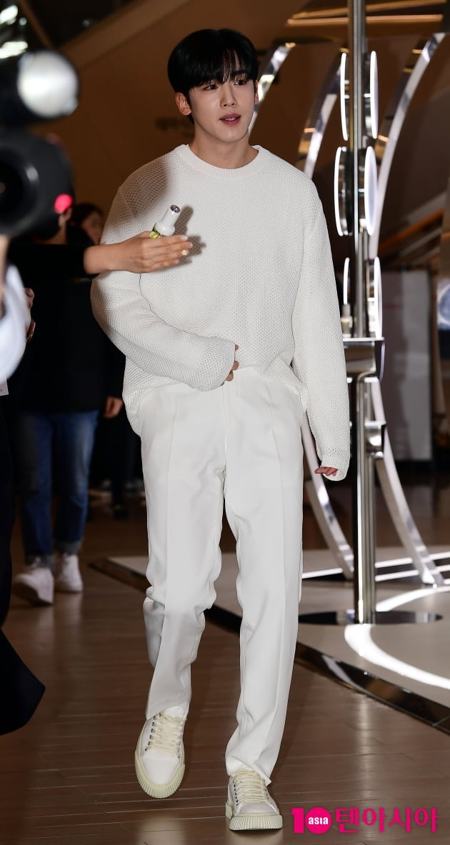 [TEN 포토] 김요한 '찬란한 비주얼'