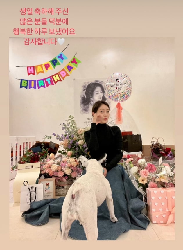 '안성현♥' 성유리, 쏟아지는 43번째 생일 선물 "늘 한결같은 팬 친구들"