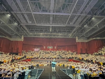 보아, 3년 만에 데뷔 20주년 콘서트 개최 "뛰어노느라 고생했어"