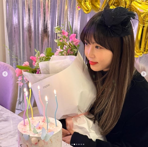 강예원, 깜짝 생일파티 감사...조용히 지나가요