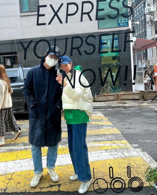 '♥김태현과 신혼' 미자 "요즘 몸이 무거워져서"…동네 산책만으로도 신나는 부부