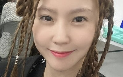 '주영훈♥' 이윤미, 패션위크 무대 선다…레게 머리로 변신한 애셋맘