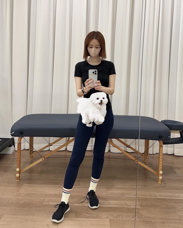 '오상진♥' 김소영, 근육 10kg 늘려야 하는 워킹맘…강아지 스티커 착시 '깜짝'