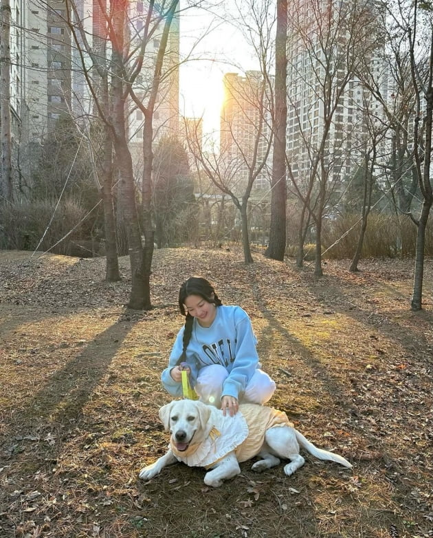 '전진♥' 류이서, 양갈래 머리의 소녀 감성 유부녀…귀여운 강아지에 "꺄"