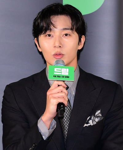 [TEN 포토] 박서준 "아이유 첫 호흡 평소 팬이라서..."