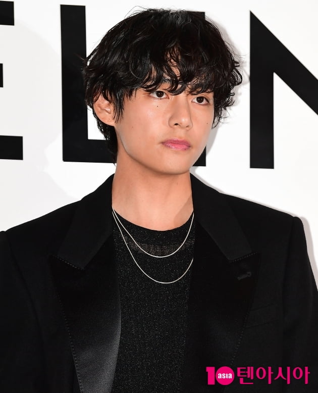 [TEN 포토] 방탄소년단 뷔 '우주를 담은 눈동자'