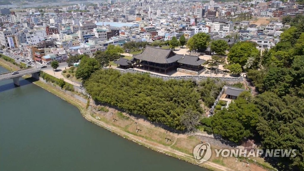 밀양 영남루 국보 승격 토론회 열려…"건축·인문학적 가치 커"