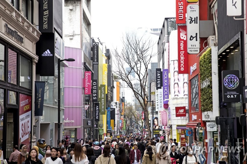 거리두기 완화후 매출 느니 임대료도 상승…서울 월평균 408만원