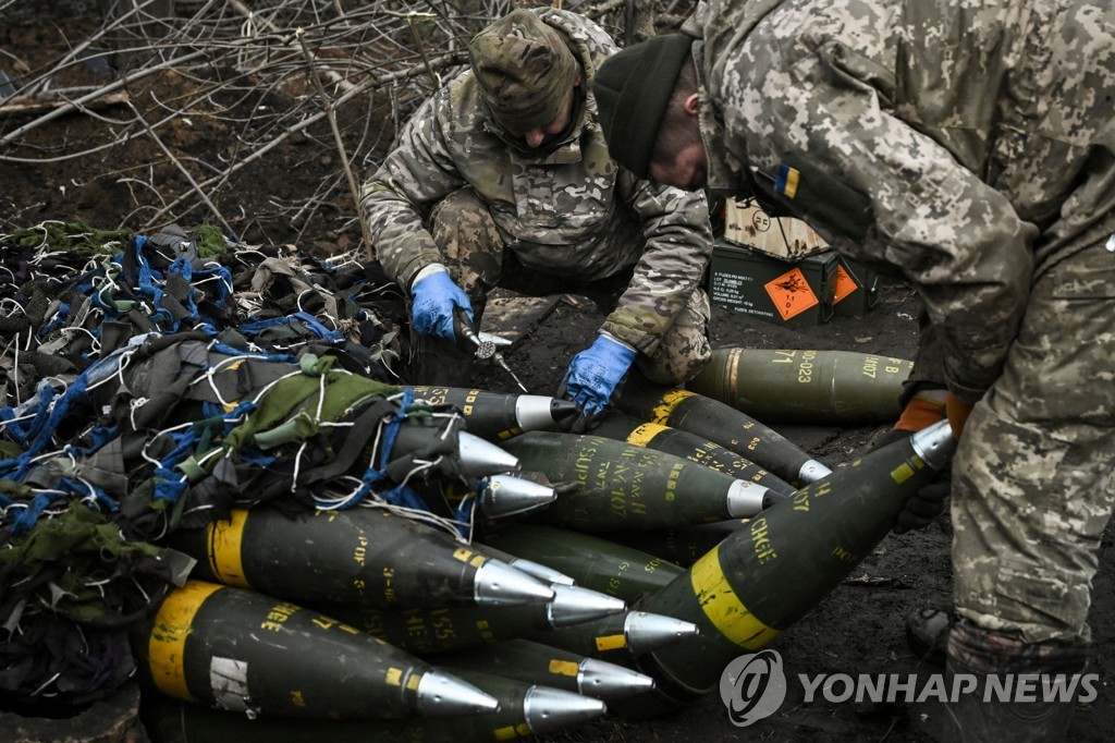 러, 바흐무트 중부 근접…우크라 "러, 하루 새 500명 사상"