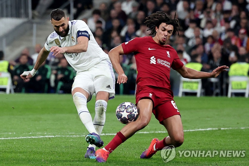 부상 우려 씻은 김민재 선발 활약…나폴리 창단 첫 UCL 8강 진출