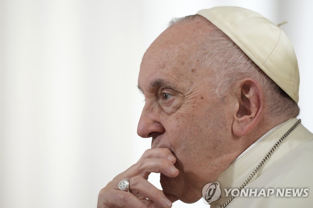 성직자 저항에도…교황, 추기경 등 공짜 아파트 혜택 없앤다