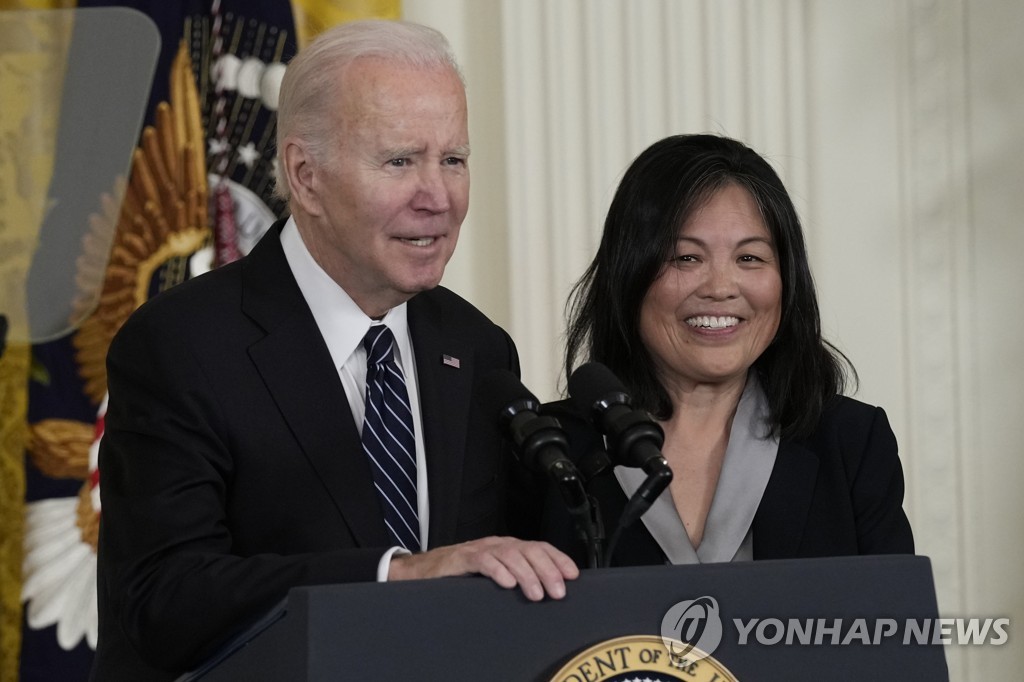 바이든정부, 첫 아시아계장관 예약…줄리 수 노동장관 공식 지명