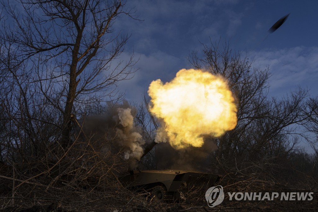 러, 바흐무트 중부 근접…우크라 "러, 하루 새 500명 사상"