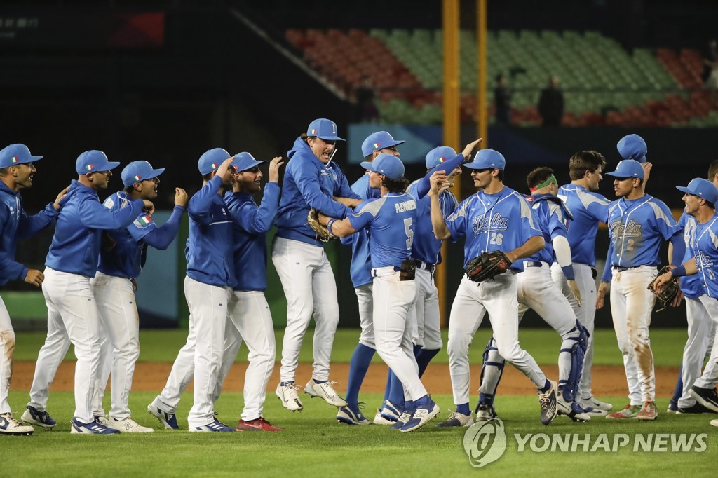 [WBC] '2회 연속 4강' 네덜란드, 대혼전 최대 희생양