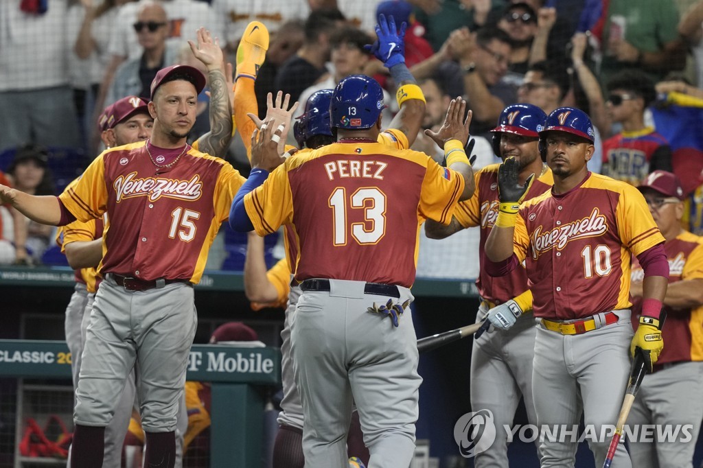 [WBC] '우승 후보' 도미니카共 1R 탈락…베네수엘라·푸에르토 8강행(종합)