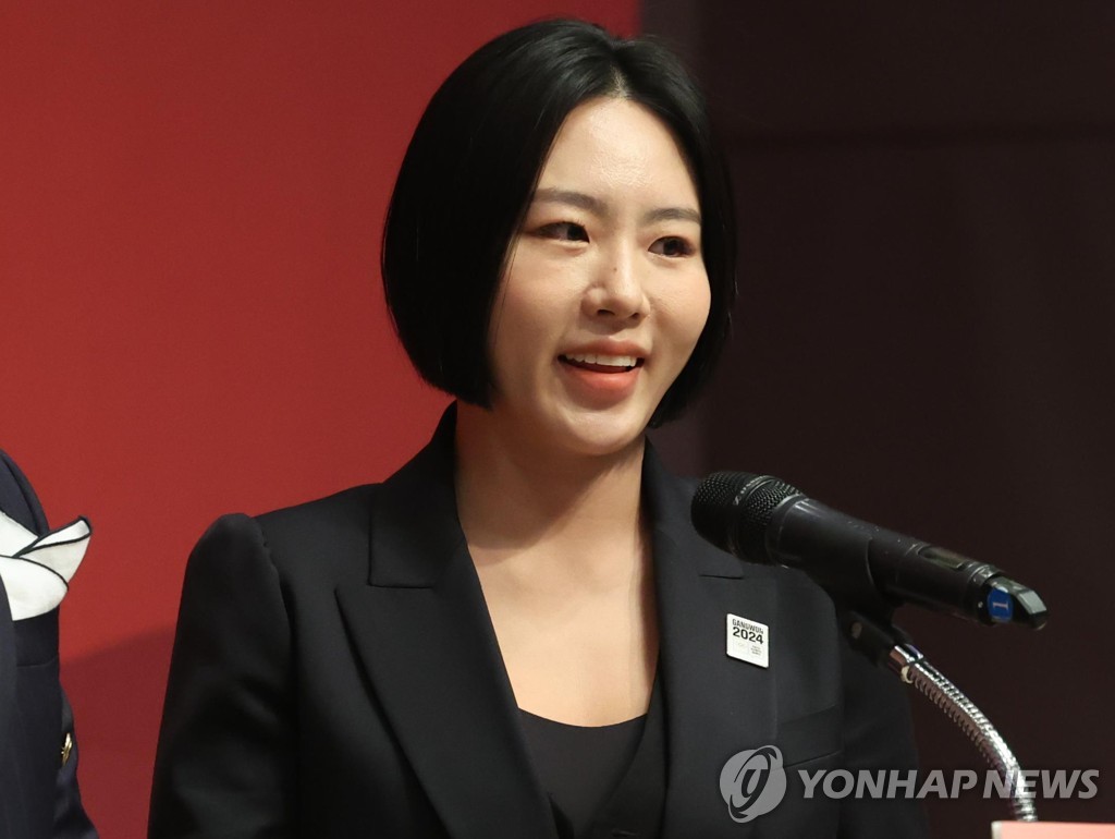 레전드 김연아·이상화·최민정, 강원 청소년올림픽 위해 뭉쳤다