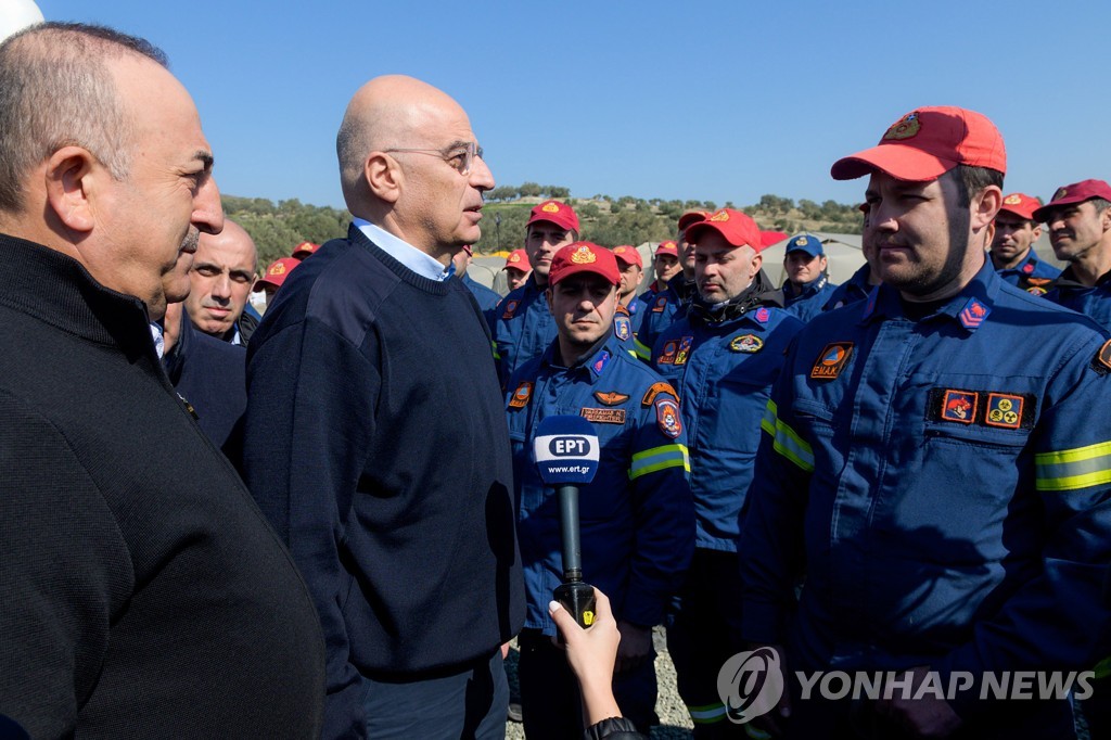 [튀르키예 강진 한달] ④ 전세계, 구호의 손길…모처럼 하나로 뭉쳤다