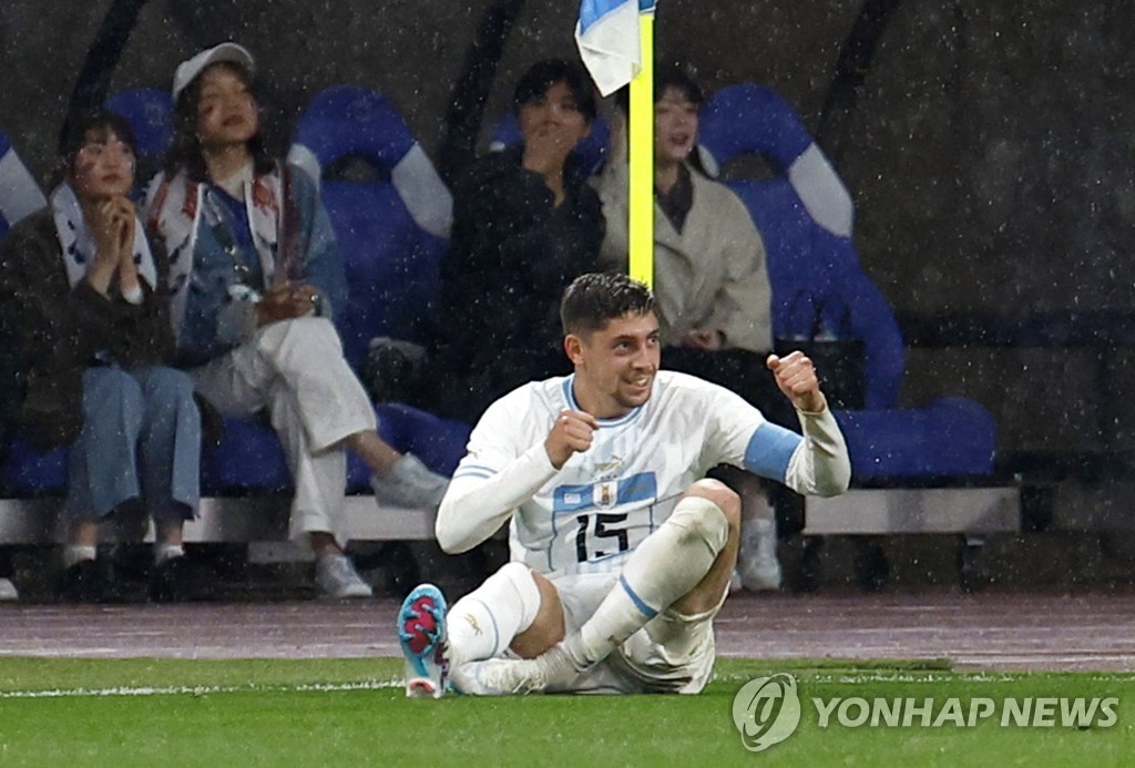 한국과 재대결 앞둔 우루과이 축구대표팀, 일본과 1-1로 비겨