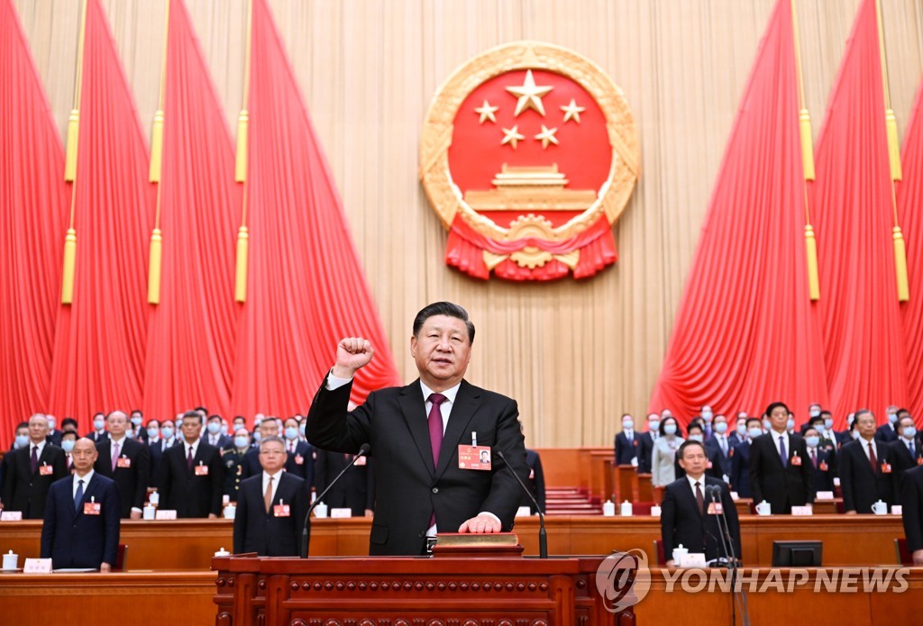 외신, 시진핑 3연임에 "美中관계 비관적, 경쟁 더 통제불능으로"