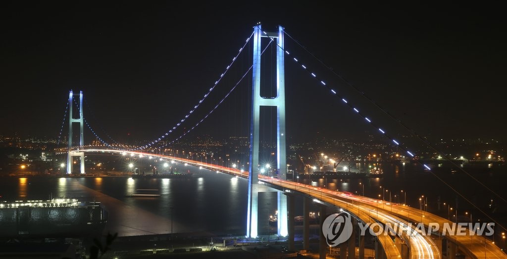 울산대교 통행료, 1년 더 동결한다…"시민 부담 고려"