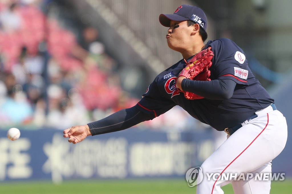 개막 전날 KBOP 압수수색…단장 뒷돈·선수 범죄에 암울한 KBO