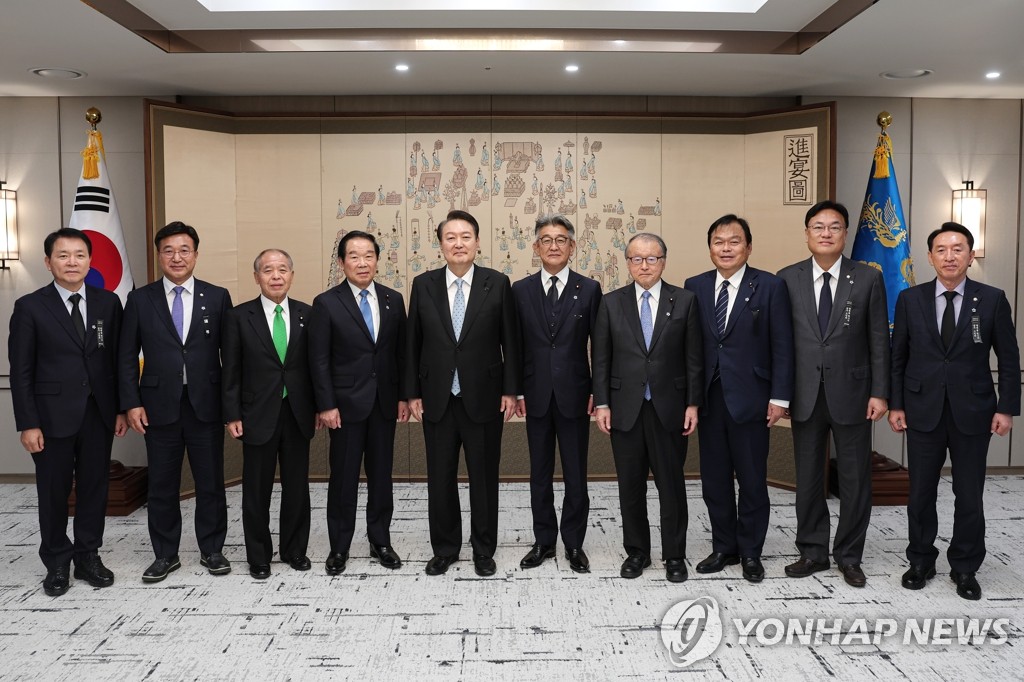 與 "후쿠시마 오염수 '尹언급' 日보도 사실아냐"…尹대통령 엄호(종합)