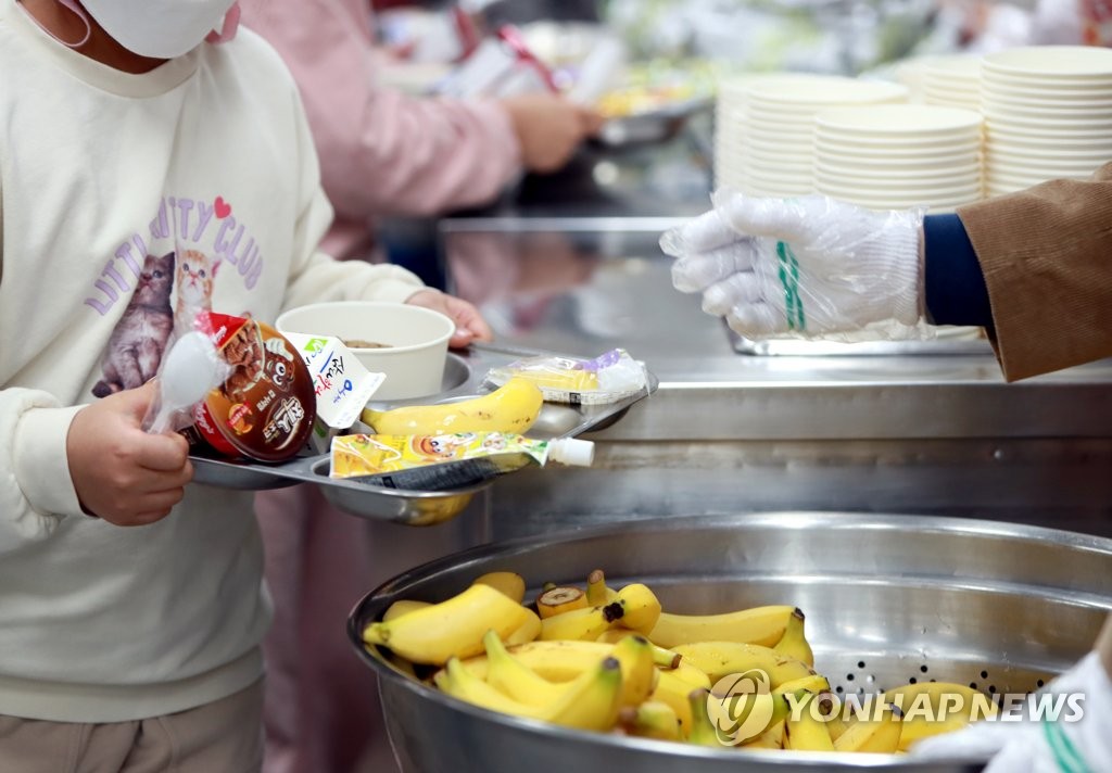 학교비정규직 총파업으로 제주 42개 학교 급식 차질