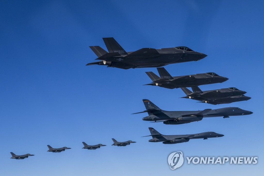 B-1B 12일만에 한반도 또 왔다…"美 확장억제 의지·능력 시현"