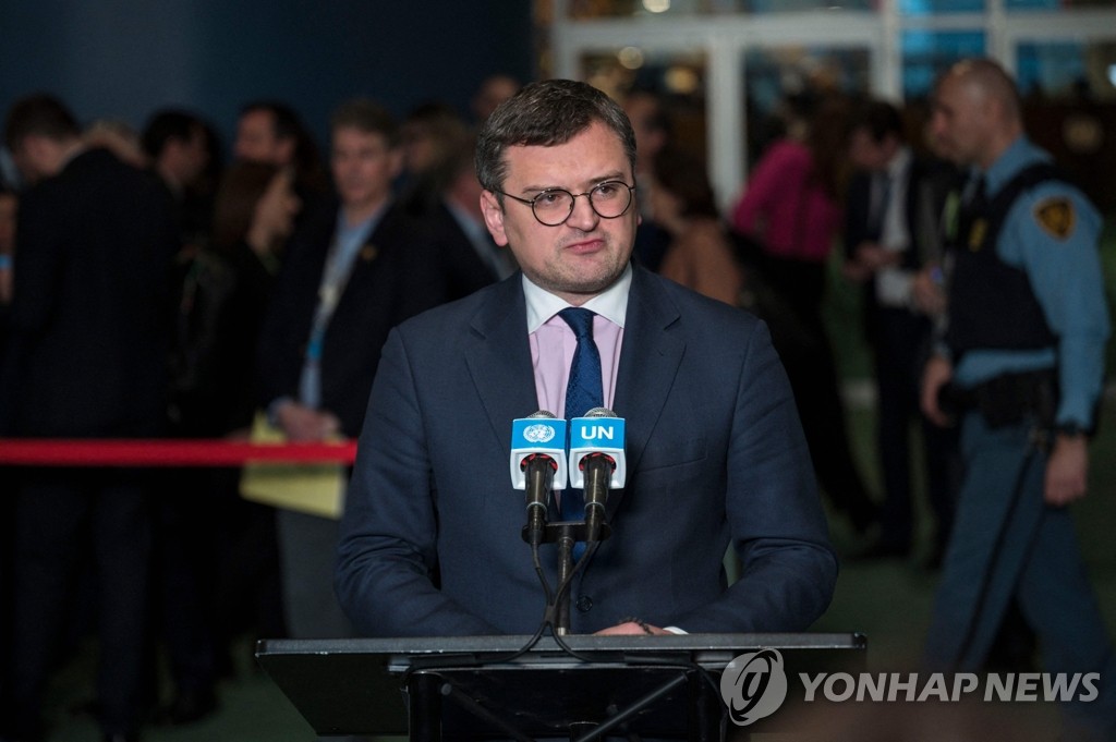 중국·우크라 외무장관 통화…시진핑 방러 앞두고 중재 시도