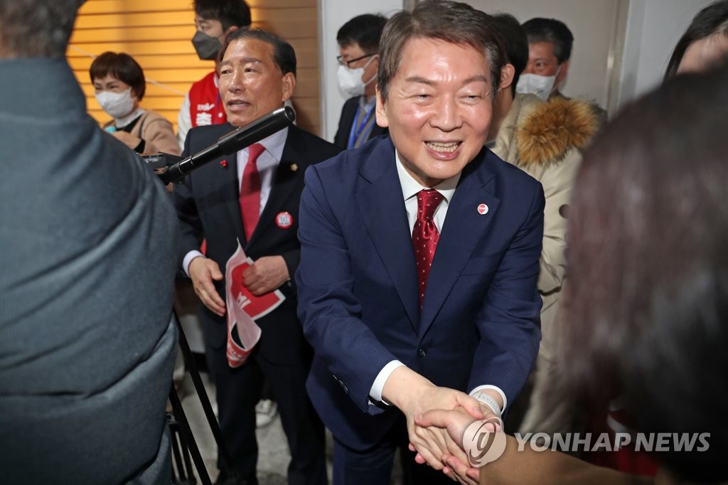 안철수 "尹-安연대, 역사적 사실…'대통령과 동급' 생각은 안해"