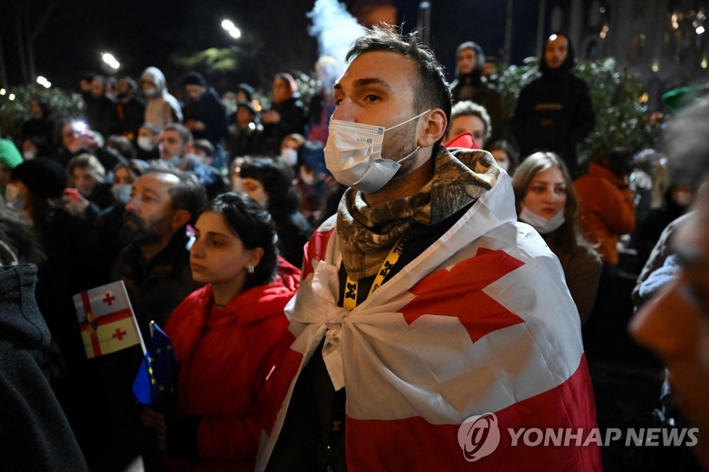 조지아 여당, '언론·NGO 통제법' 추진 철회…야권 "시위 계속"(종합)