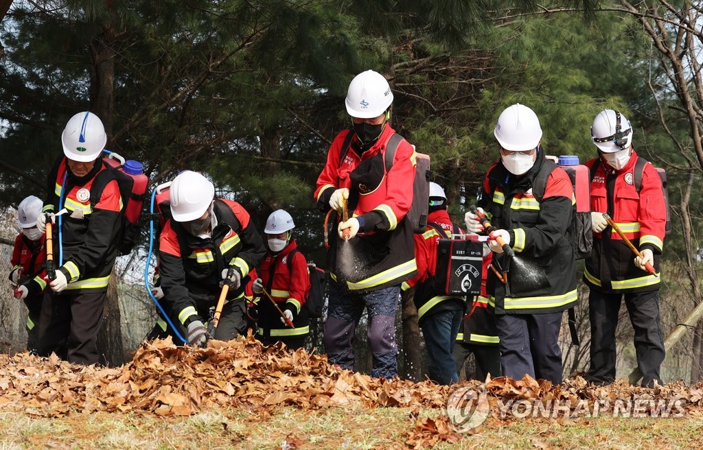 건조하고 바람 불어 '불조심'…낮 최고 11∼19도