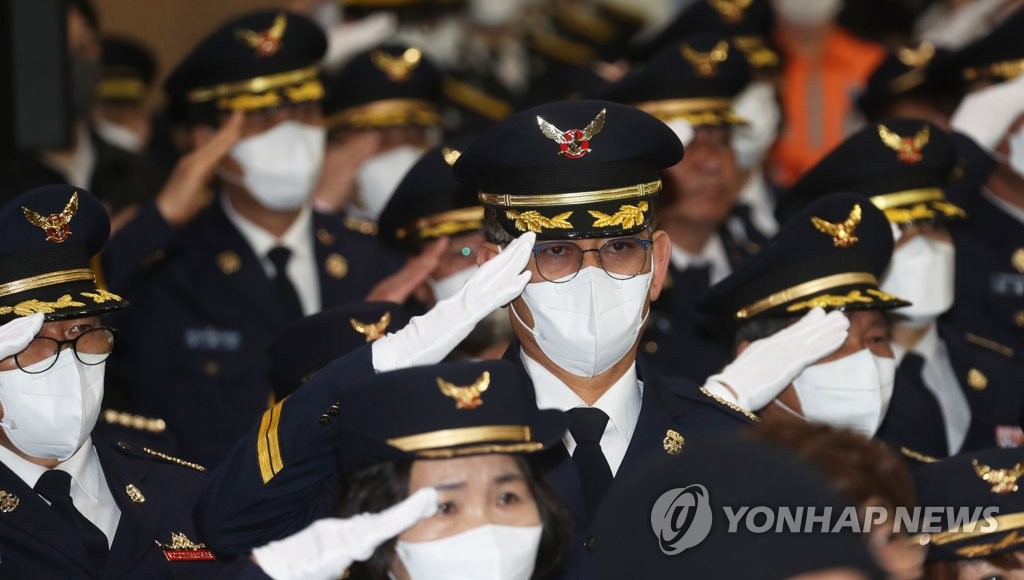 "아들아! 우린 어떡하라고"…순직 새내기 소방관 눈물의 영결식(종합)