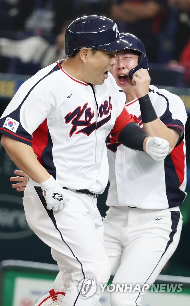 [WBC] '국내용 선수' 딱지는 뗐지만…빛 바랜 양의지 역전포