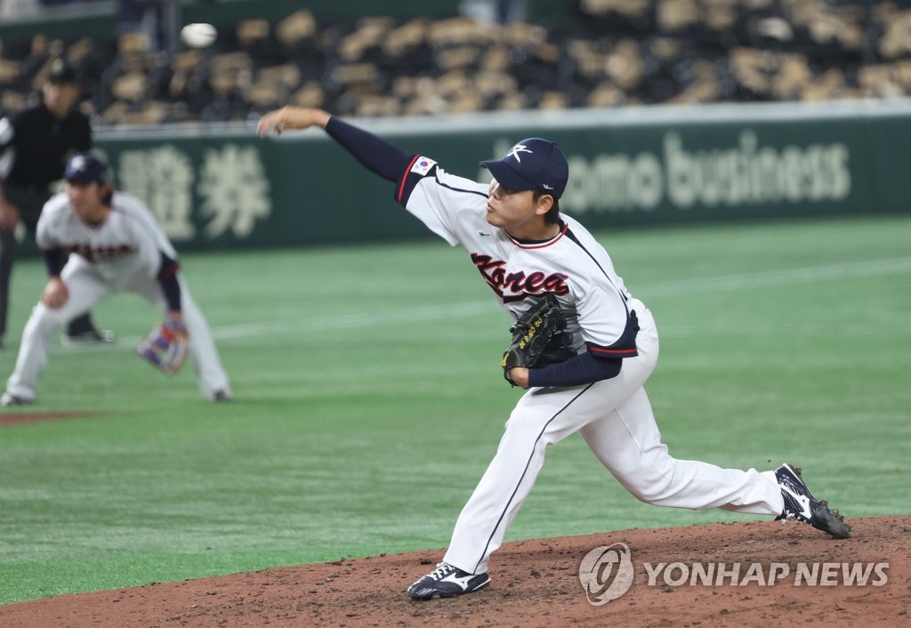 이강철 감독 "믿었던 투수가 실투하면서 분위기 넘어갔다"