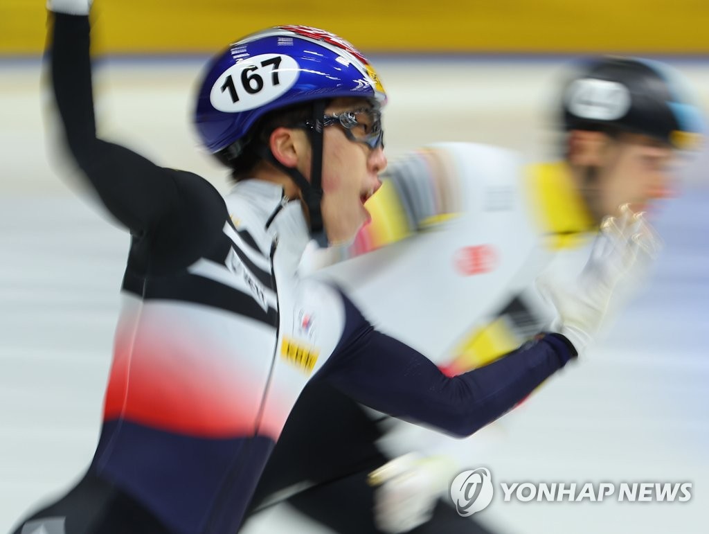 쇼트트랙 박지원, 세계선수권 2관왕…1,000ｍ도 금메달