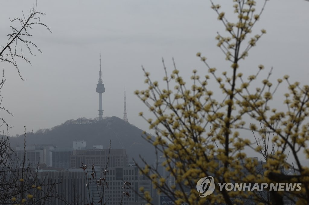 황사 내일까지 남아있어…전국 미세먼지 '나쁨'