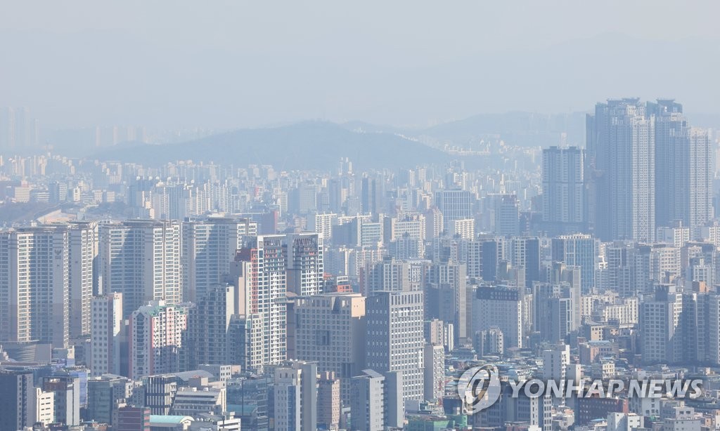 "공시가 급락에 보유세 작년의 절반"…매도 보류하는 다주택자