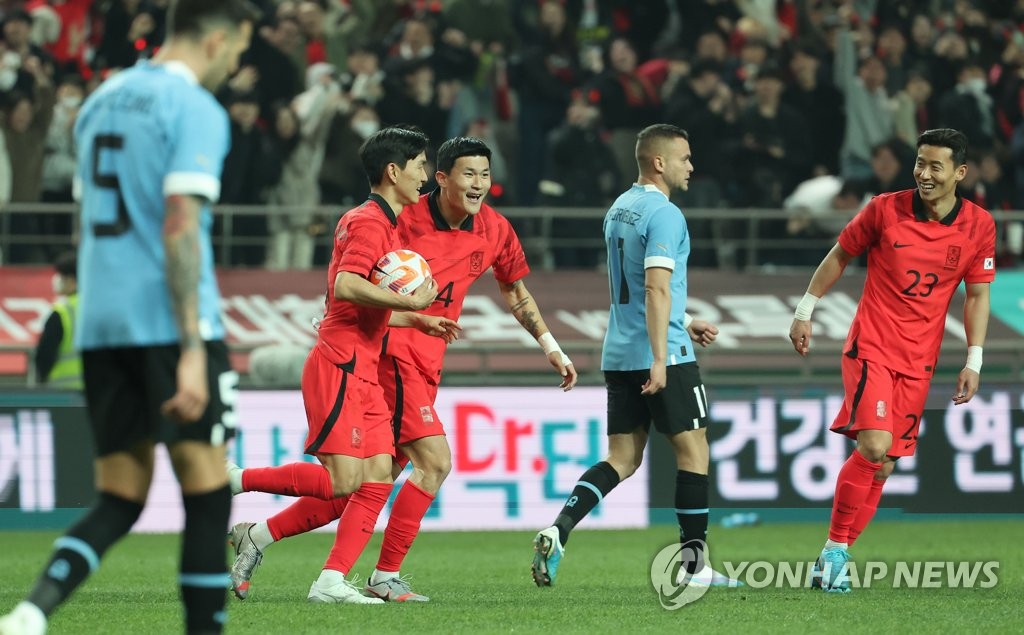 '537일 만의 A매치 골' 황인범 "공격적으로 할수록 기회 올 것"