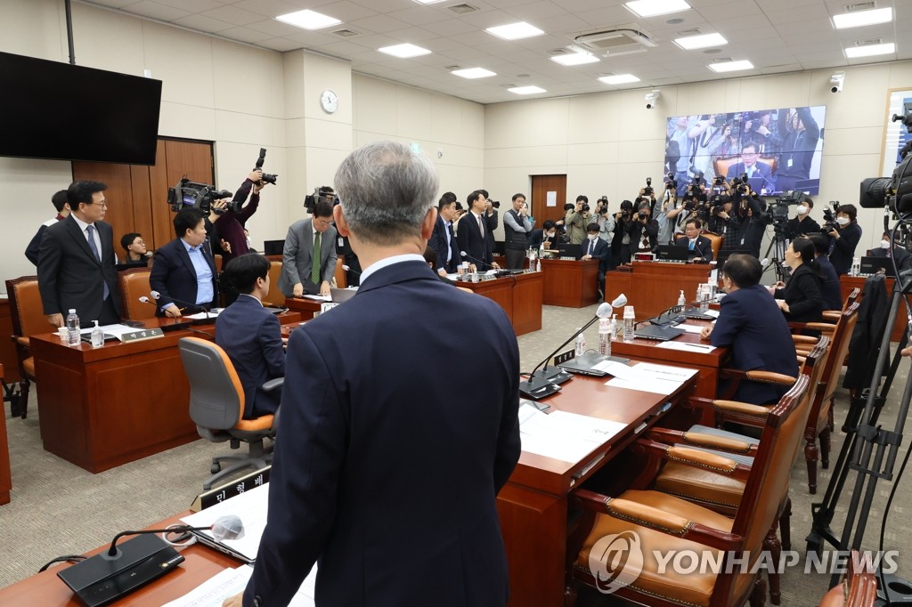 교육위, 정순신 불참에 '학폭 청문회' 내달 14일 다시 열기로