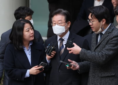 이재명 "내부 공격 멈춰달라…이건 상대 진영이 바라는 일"