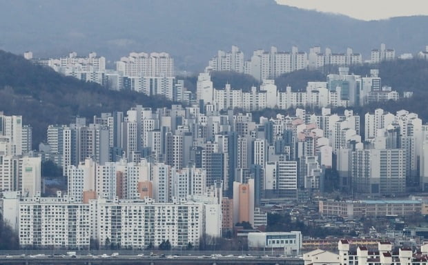 서울 남산에서 바라본 아파트 단지의 모습. 사진=연합메이저카지노사이트