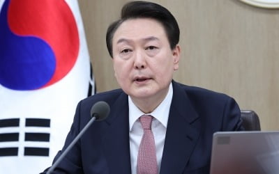 尹대통령 "文정부 한일관계 방치, 한국이 선제적으로 걸림돌 제거해야"