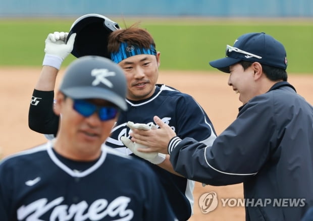 [WBC] 비즈니스석 앉았다가 '할아버지' 놀림받은 최고참 이지영