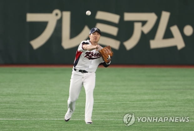 [WBC] 그래도 에드먼-김하성은 제 몫 했다…MLB 명수비 보여준 키스톤