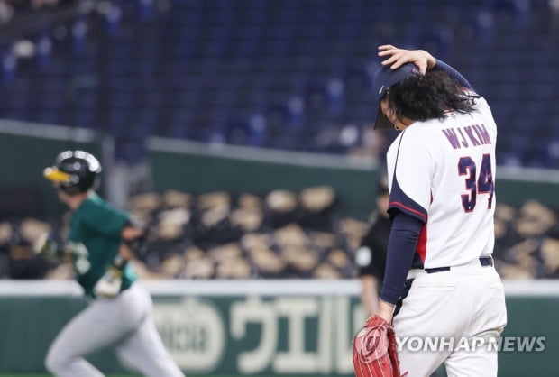 [WBC] '최소 3타자 상대' 규정에 몰락한 한국의 '지키는 야구'